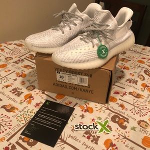 Static Yeezy’s size 10 BRAND NEW!!!!